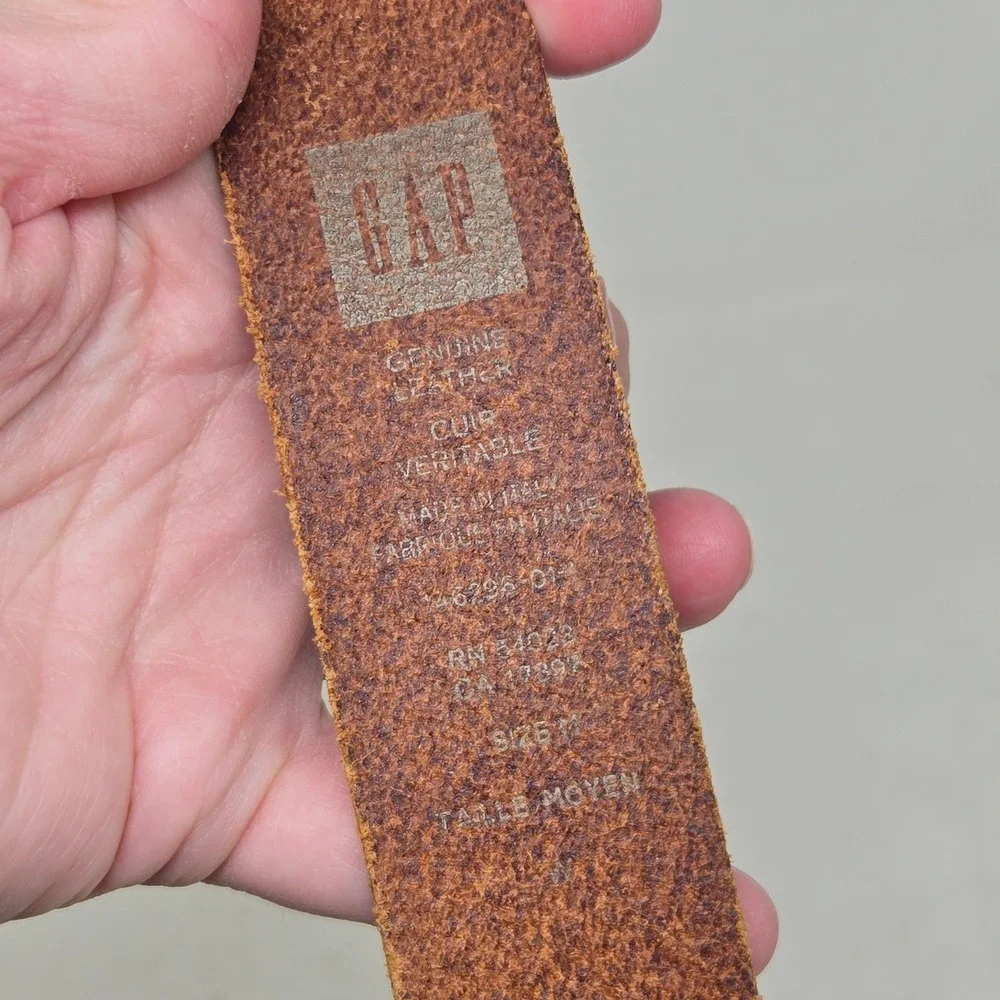 Gap Woens Brown Leather Belt Made in Italy Roller Buckle Size Medium 46295-01-1